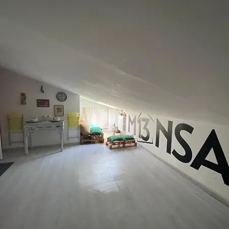 Apartamento Mansarda 13 *